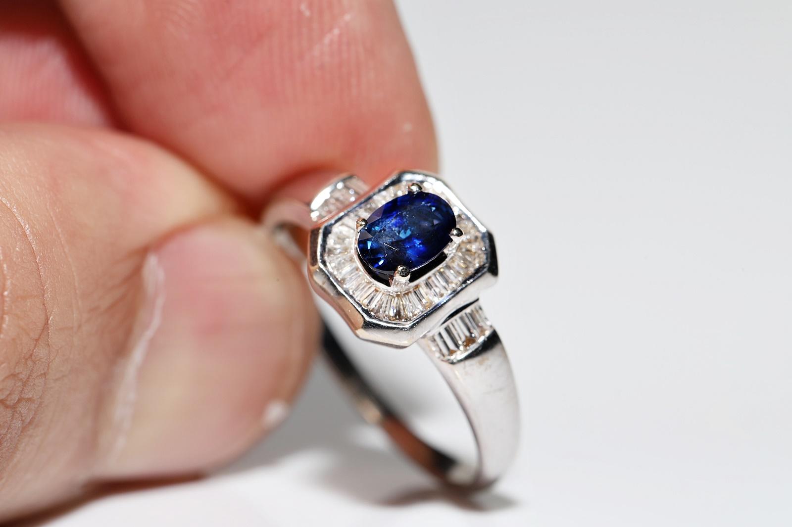 Vintage Circa 1990s 18k Gold Natural Baguette Cut Diamond And Sapphire Ring  For Sale 4