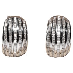 Vintage CIRCA 1990er Jahre 18k Gold natürlichen Baguetteschliff Diamant dekoriert Ohrring