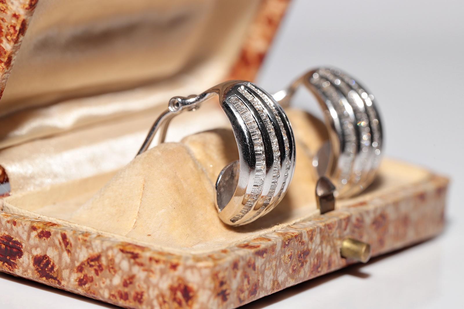 Retro Vintage Circa 1990s 18k Gold Natural Baguette Cut Diamond Decorated Earrring For Sale