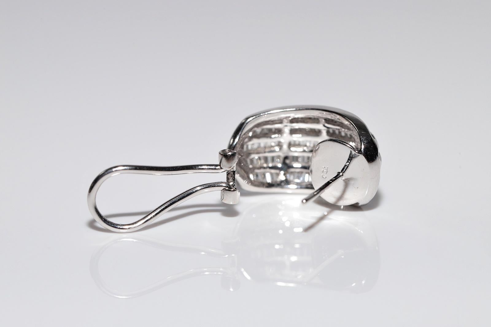 Women's Vintage Circa 1990s 18k Gold Natural Baguette Cut Diamond Decorated Earrring For Sale
