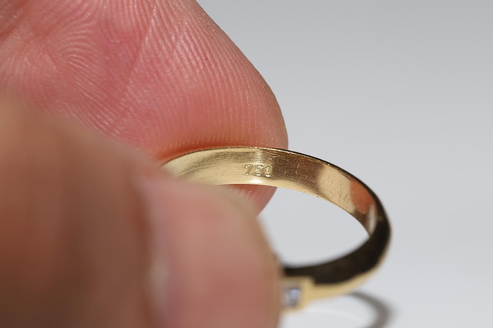 Vintage Circa 1990er Jahre 18k Gold Natürlicher Baguette-Schliff Diamant Dekorierter Ring im Angebot 5