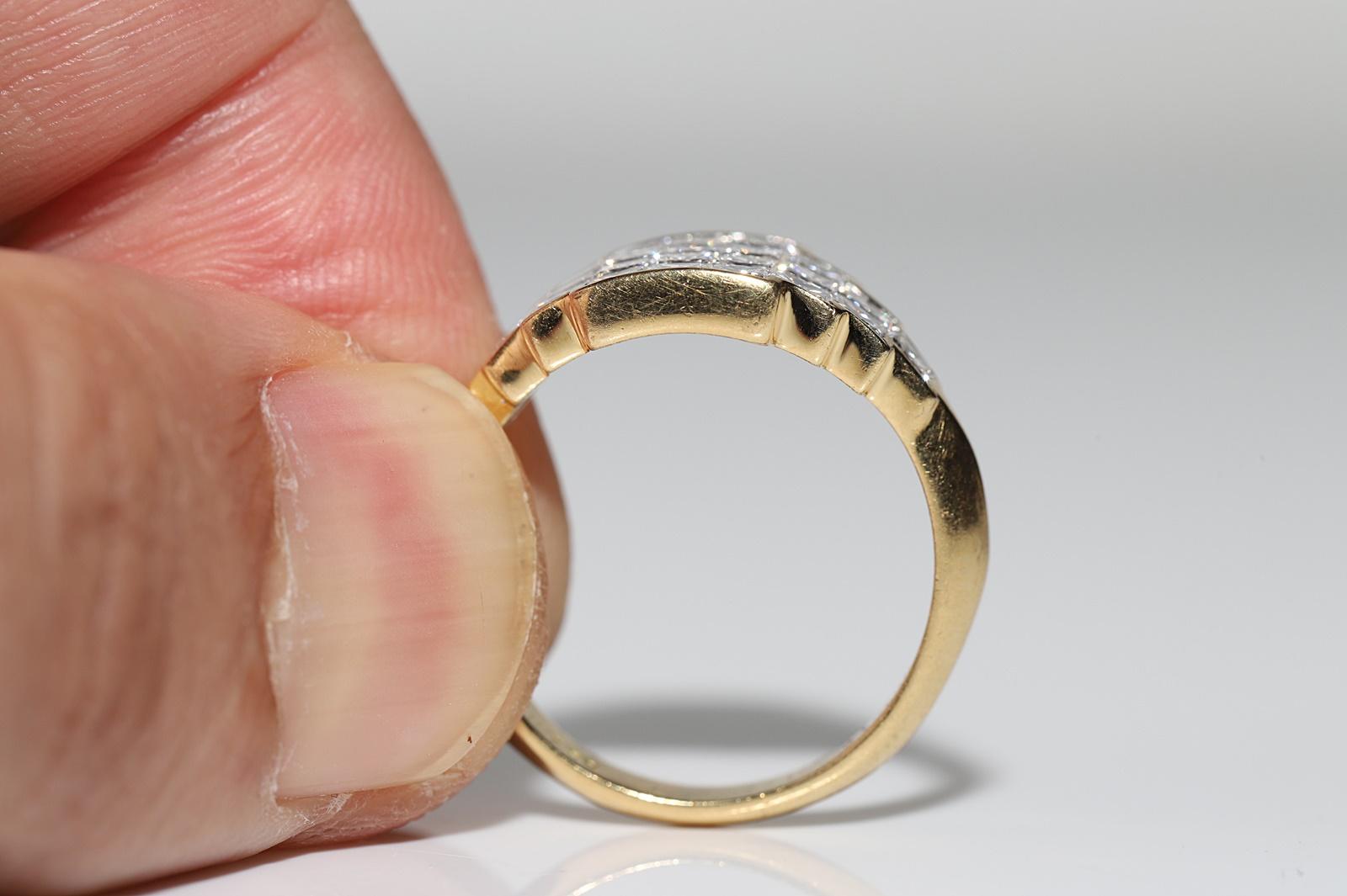 Vintage Circa 1990er Jahre 18k Gold Natürlicher Baguette-Schliff Diamant Dekorierter Ring im Angebot 7