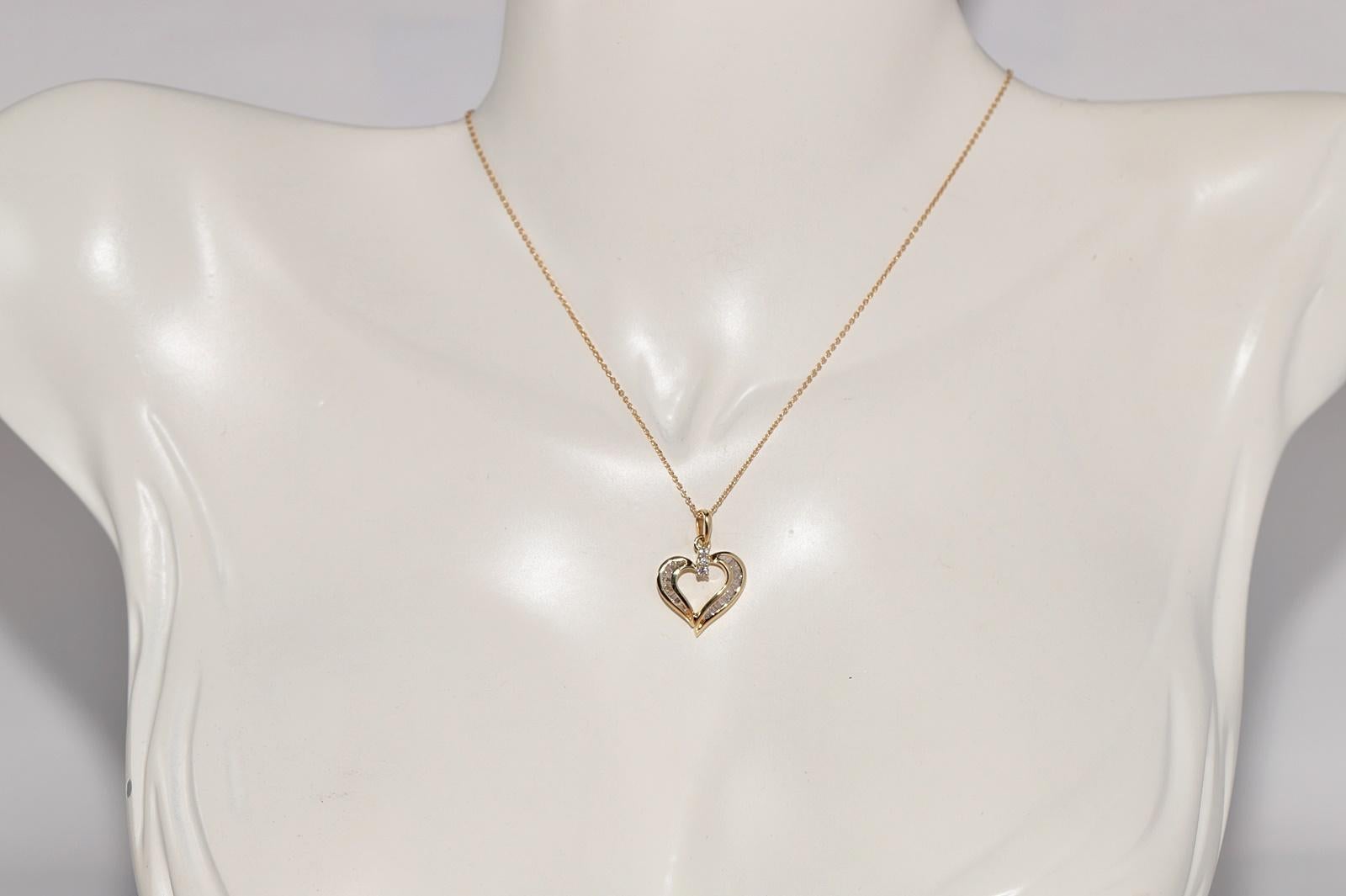 Rétro Vintage Circa 1990 Collier pendentif coeur en or 18k avec diamant baguette naturel en vente