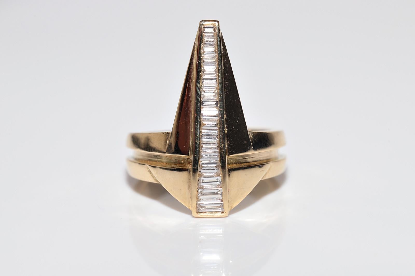 Vintage Circa 1990s 18k Gold Natural Baguette Cut Diamond Strong Tank Ring For Sale 8