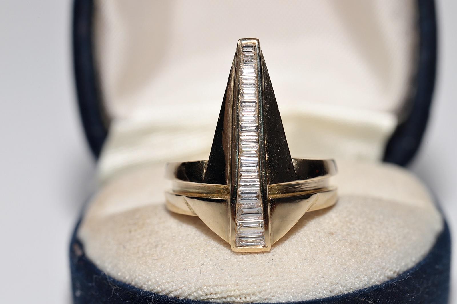 Vintage Circa 1990s 18k Gold Natural Baguette Cut Diamond Strong Tank Ring For Sale 1