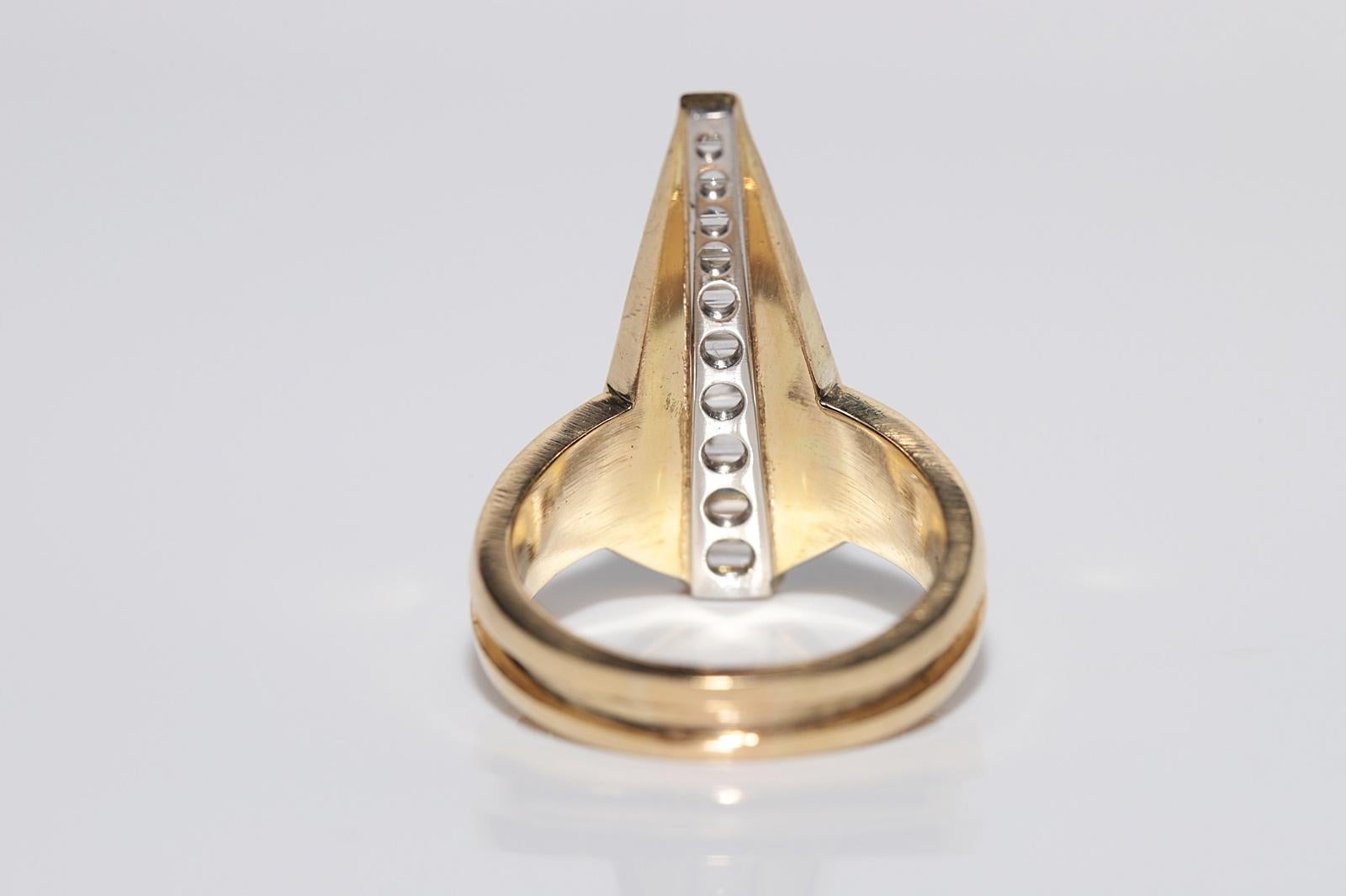 Vintage Circa 1990s 18k Gold Natural Baguette Cut Diamond Strong Tank Ring For Sale 4