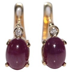 Vintage Circa 1990er Jahre 18k Gold Natürlicher Cabochon-Schliff Rubin Diamant-Ohrstecker