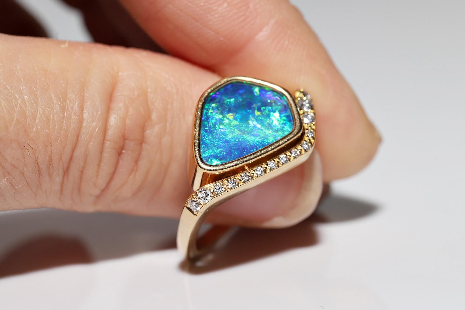 Vintage Circa 1990s 18k Gold Natural Diamond And Australian Opal Decorated Ring For Sale 11