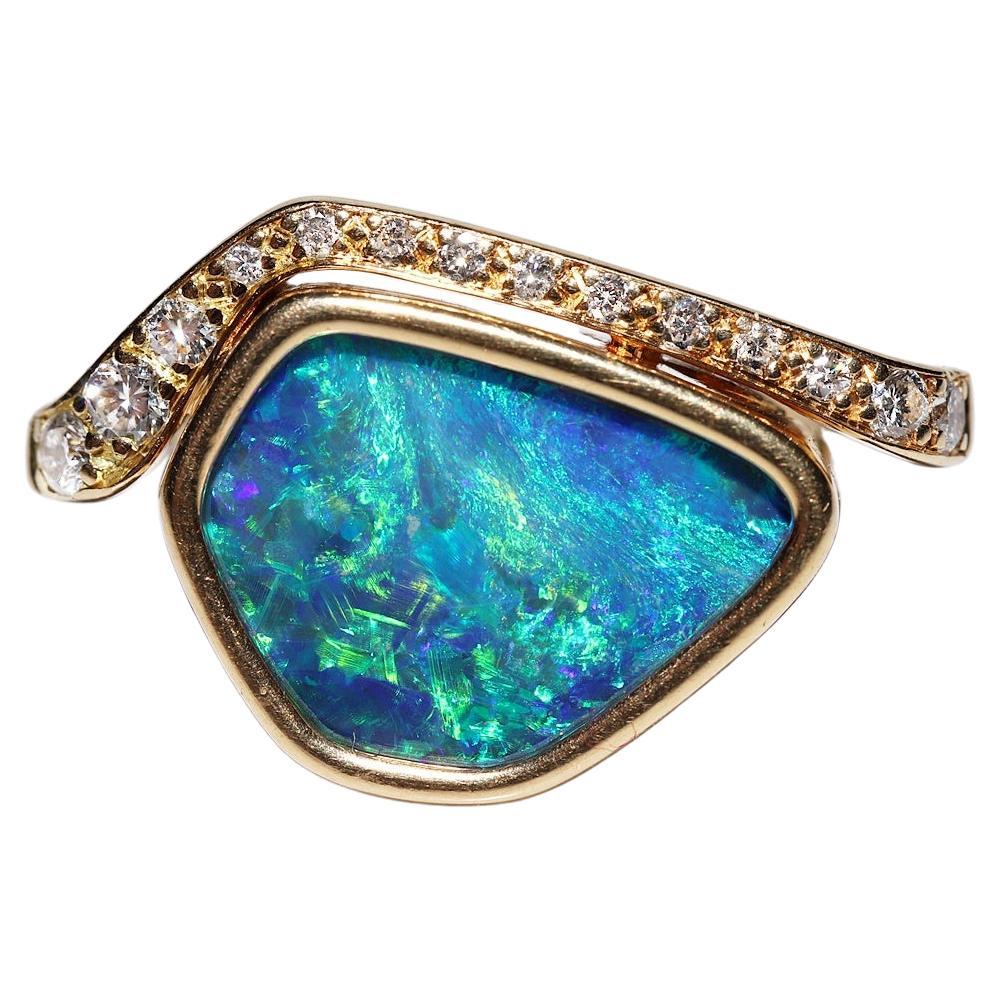 Vintage Circa 1990s 18k Gold Natural Diamond And Australian Opal Decorated Ring For Sale