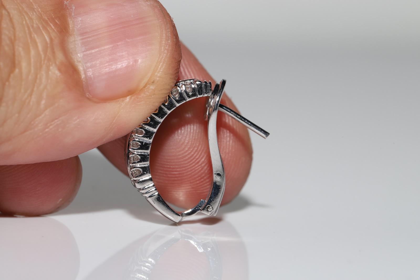 Vintage Circa 1990s 18k Gold Natural Diamond And Baguette Cut Emerald Earring For Sale 4