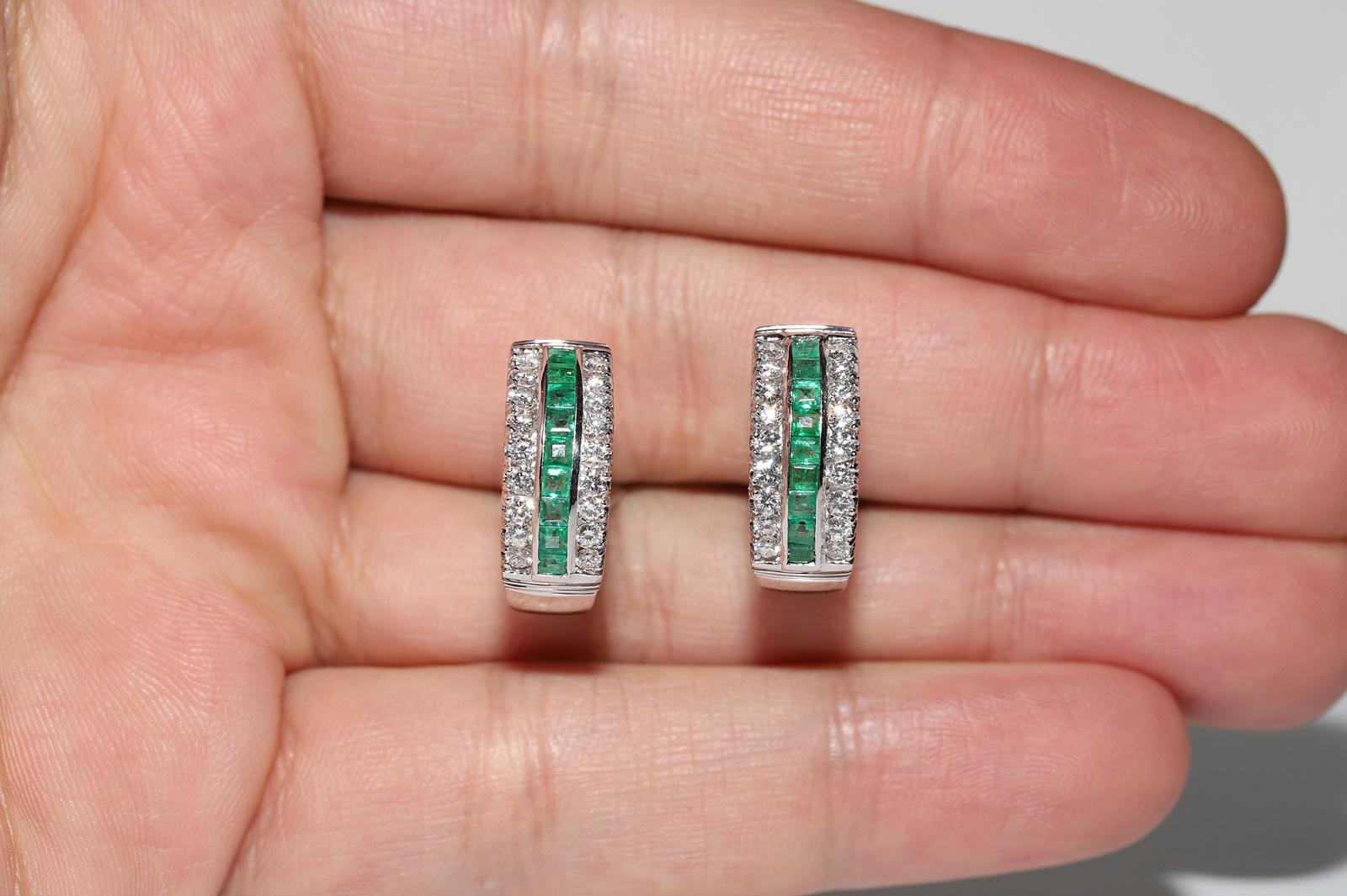 Vintage Circa 1990s 18k Gold Natural Diamond And Baguette Cut Emerald Earring For Sale 1