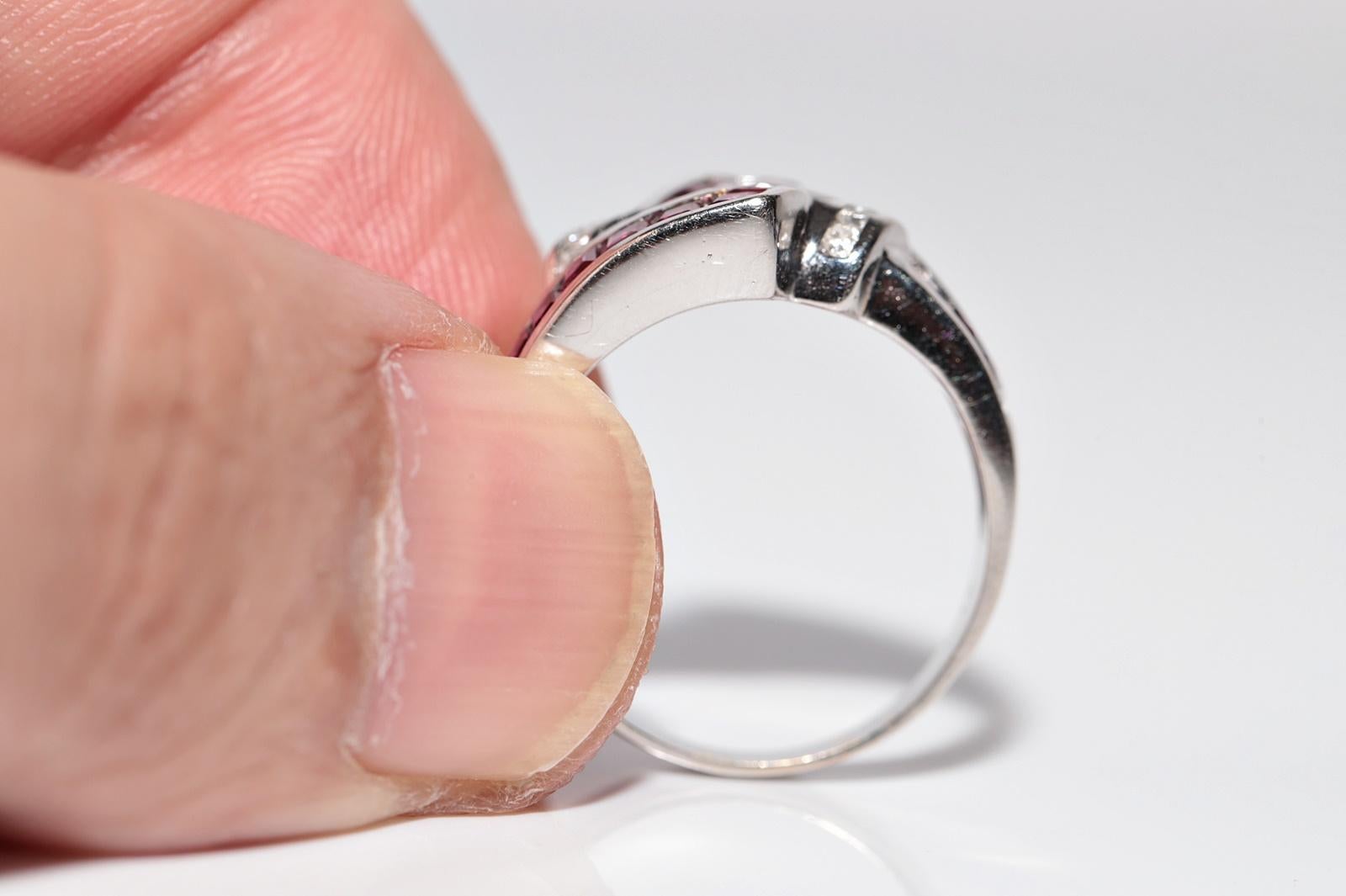 Vintage CIRCA 1990er Jahre 18k Gold Naturdiamant und Baguetteschliff Rubin Ring im Angebot 6