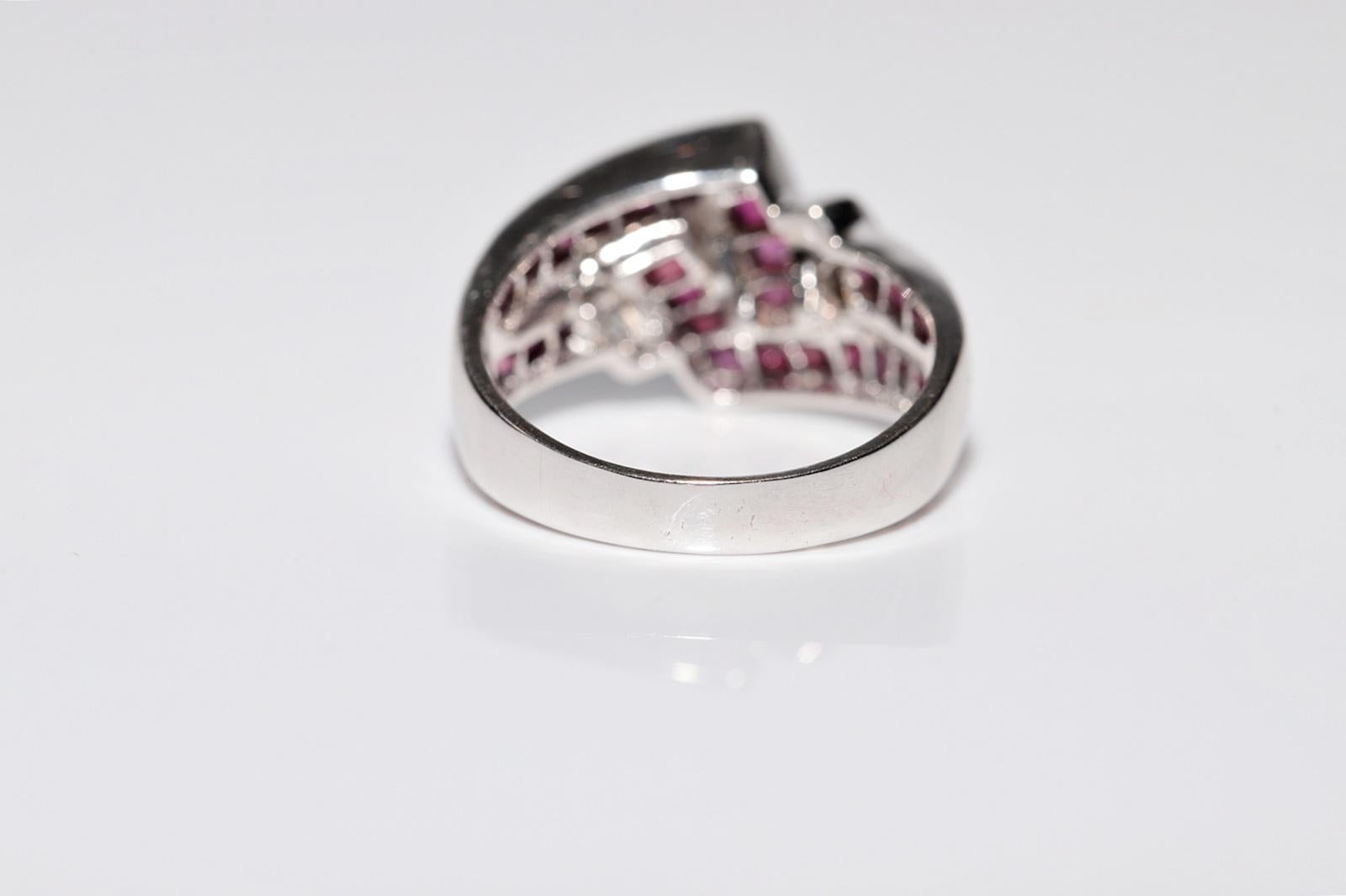 Vintage CIRCA 1990er Jahre 18k Gold Naturdiamant und Baguetteschliff Rubin Ring im Angebot 8