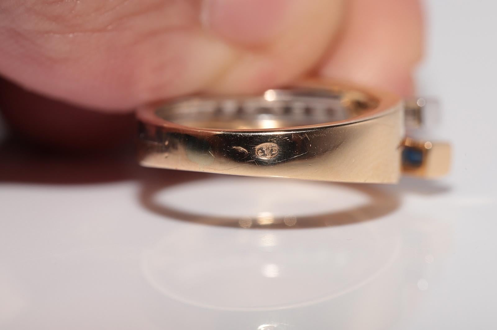 Anello vintage degli anni '90 in oro 18k con diamanti naturali e zaffiri taglio baguette in vendita 7