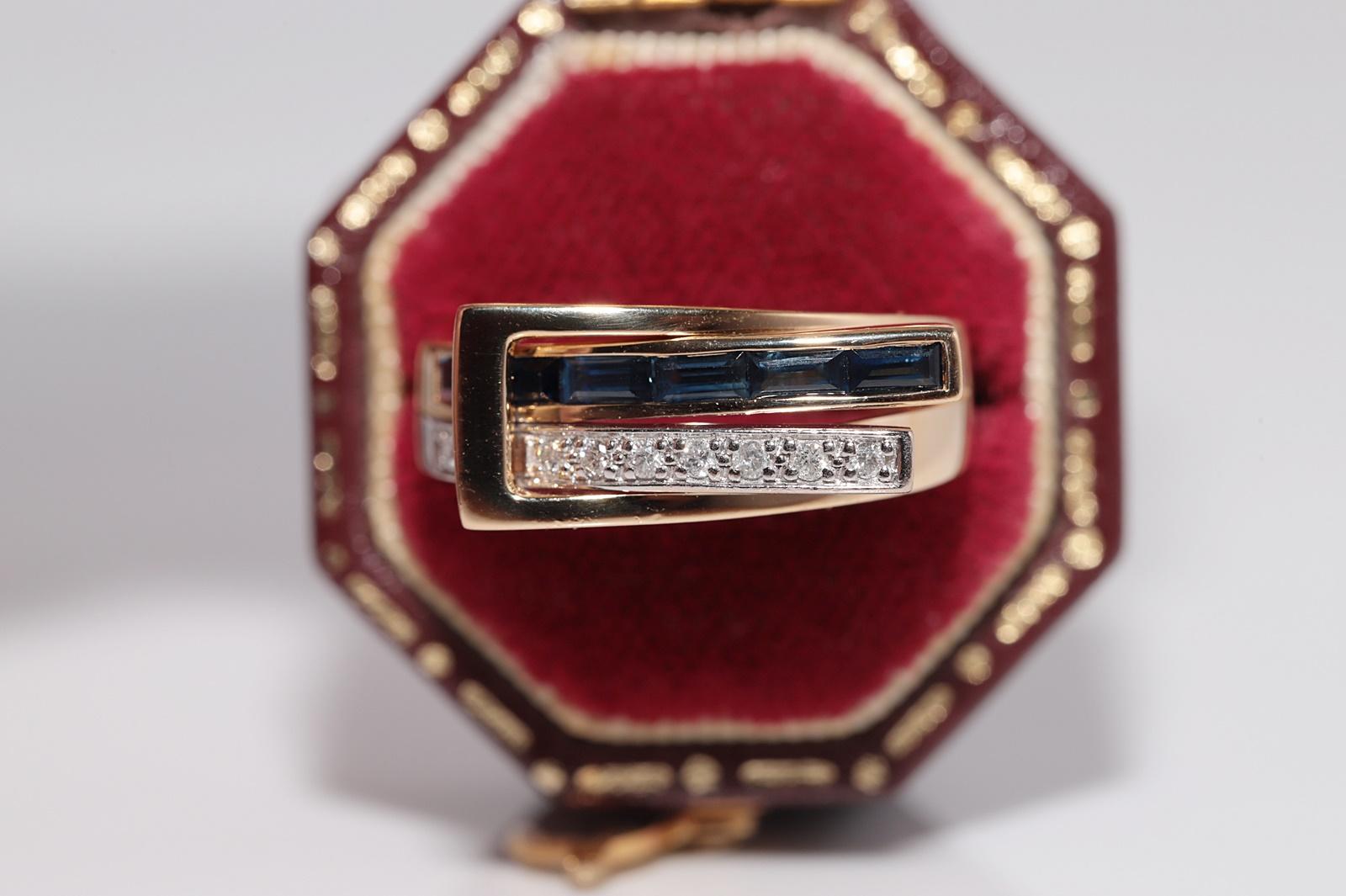 In ottime condizioni.
Il peso totale è di 6 grammi.
Totalmente è un diamante da 0,12 carati.
Il diamante ha un colore H-I-J e una purezza s1.
Totalmente è uno zaffiro da 0,35 carati.
La misura dell'anello è US 5.5
Possiamo realizzare qualsiasi