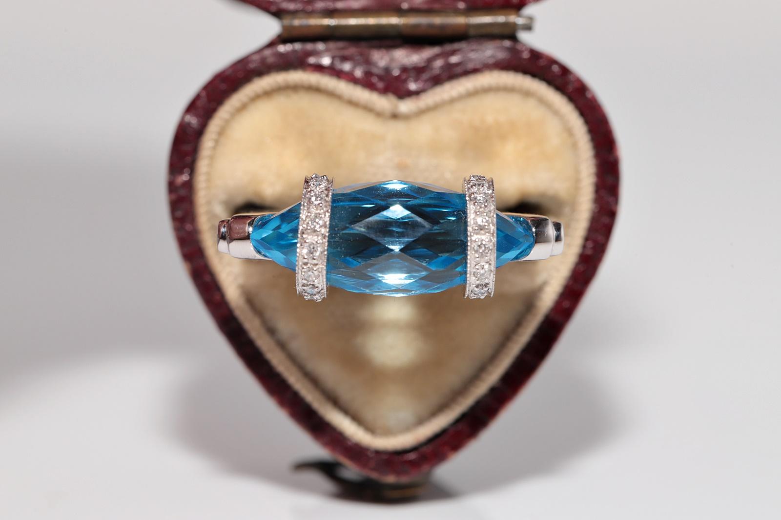 In sehr gutem Zustand.
Das Gesamtgewicht beträgt 7 Gramm.
Insgesamt ist Diamant 0,13 ct.
Der Diamant hat die Farbe G-H und die Reinheit vvs1-vs1.
Insgesamt ist der Blautopas 10 ct.
Ringgröße ist US 6
Wir können jede Größe herstellen.
Die Schachtel