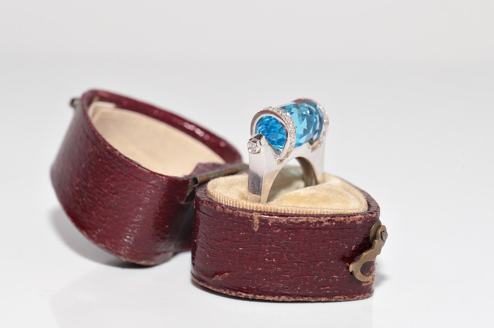 Dekorierter Vintage-Ring aus 18 Karat Gold mit natürlichem Diamant und blauem Topas, ca. 1990er Jahre (Brillantschliff) im Angebot