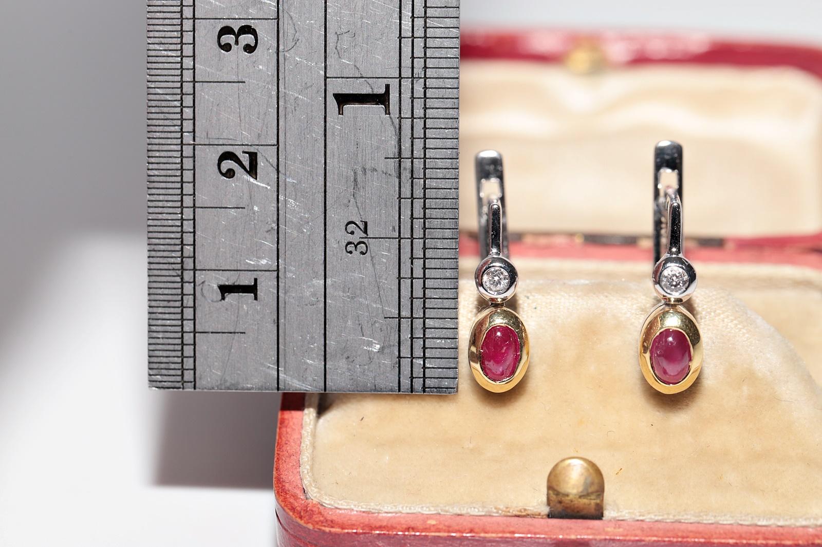 Ohrring, Vintage, ca. 1990er Jahre, 18 Karat Gold, natürlicher Diamant und Rubin im Cabochon-Schliff (Brillantschliff) im Angebot