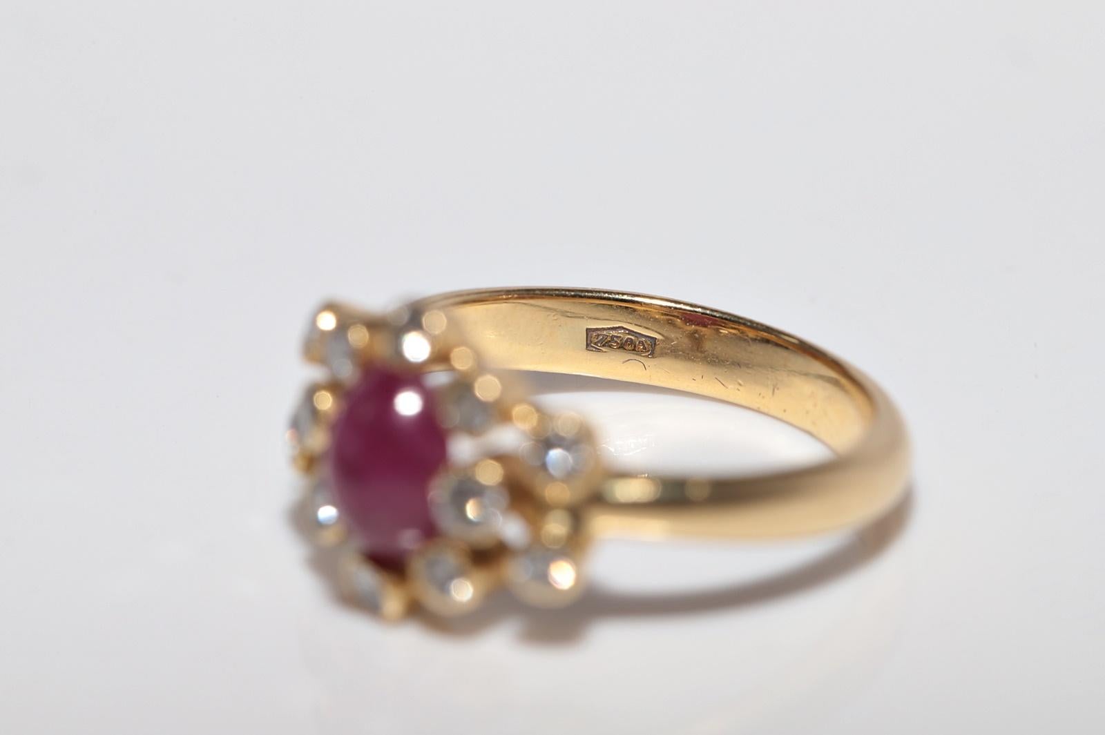 Vintage Circa 1990er Jahre 18k Gold Natürlicher Diamant und Rubinring mit Cabochon-Schliff im Angebot 4