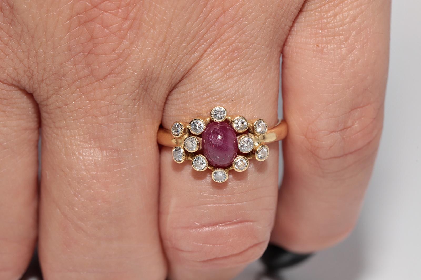 Vintage Circa 1990er Jahre 18k Gold Natürlicher Diamant und Rubinring mit Cabochon-Schliff im Angebot 10