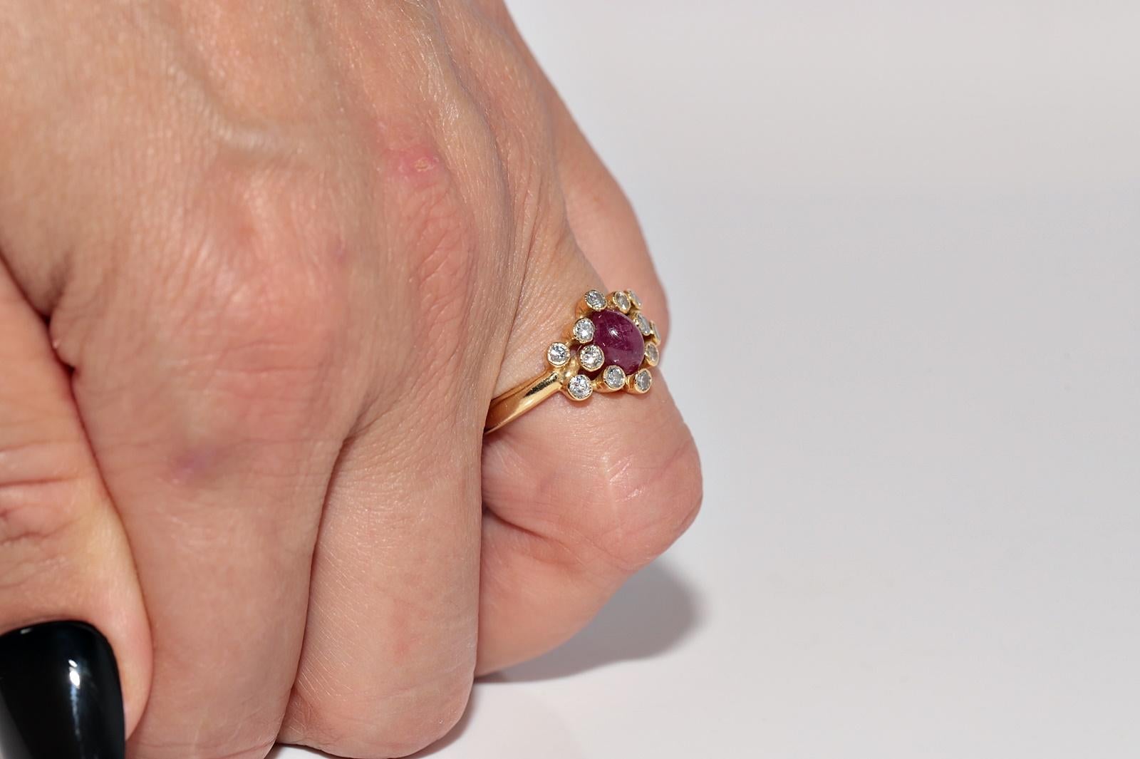 Vintage Circa 1990er Jahre 18k Gold Natürlicher Diamant und Rubinring mit Cabochon-Schliff im Angebot 11