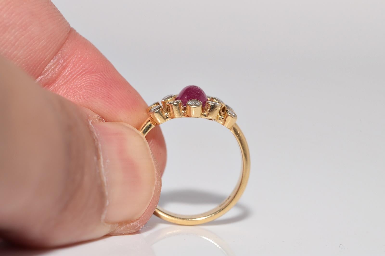 Vintage Circa 1990er Jahre 18k Gold Natürlicher Diamant und Rubinring mit Cabochon-Schliff im Angebot 2