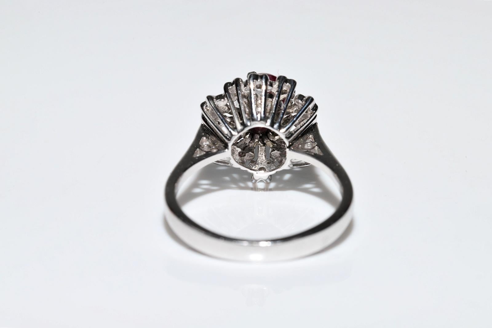 Vintage Circa 1990s 18k Gold Natural Diamond And Cabochon Ruby Decorated Ring For Sale 1