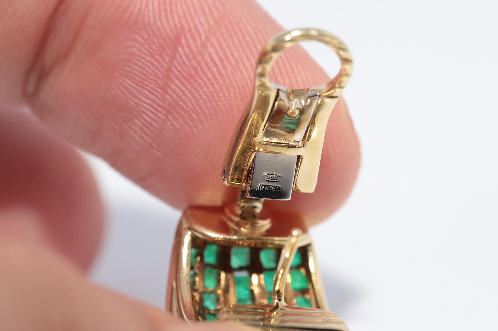 Vintage Circa 1990s 18k Gold Natural Diamond And Caliber Cut Emerald Earring For Sale 4