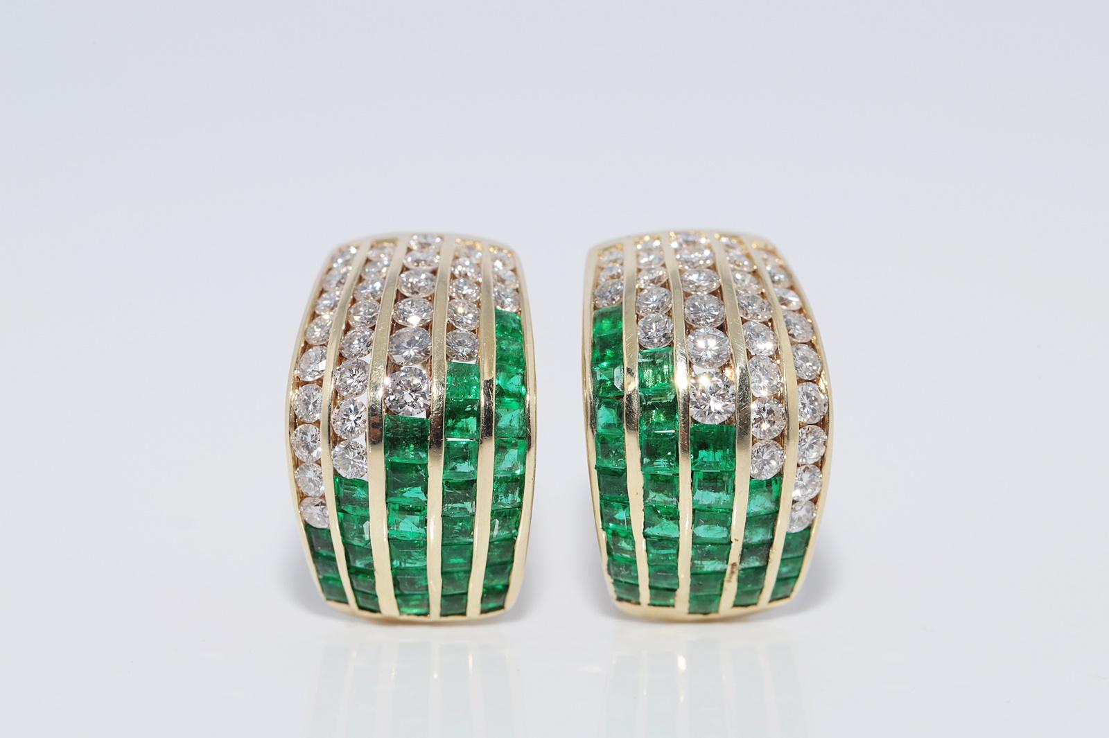Artisan Vintage Circa 1990s 18k Gold Natural Diamond And Caliber Cut Emerald Earring For Sale