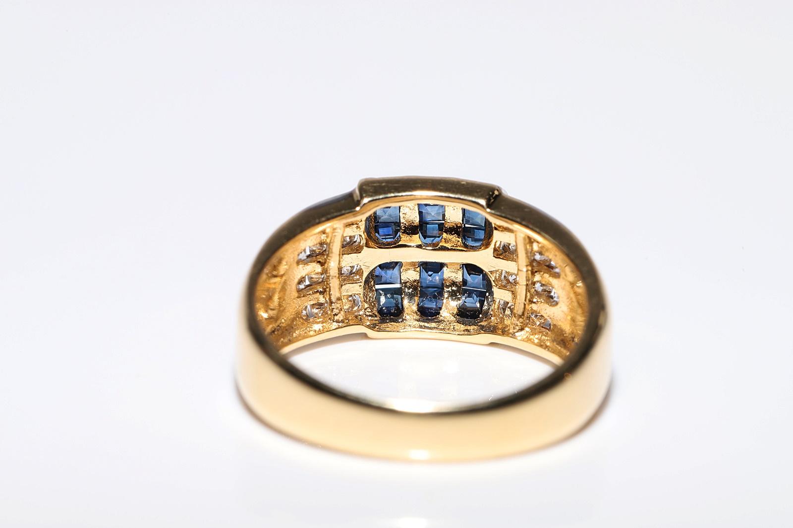 Vintage Circa 1990s 18k Gold Natural Diamond And Caliber Cut Sapphire Ring For Sale 1