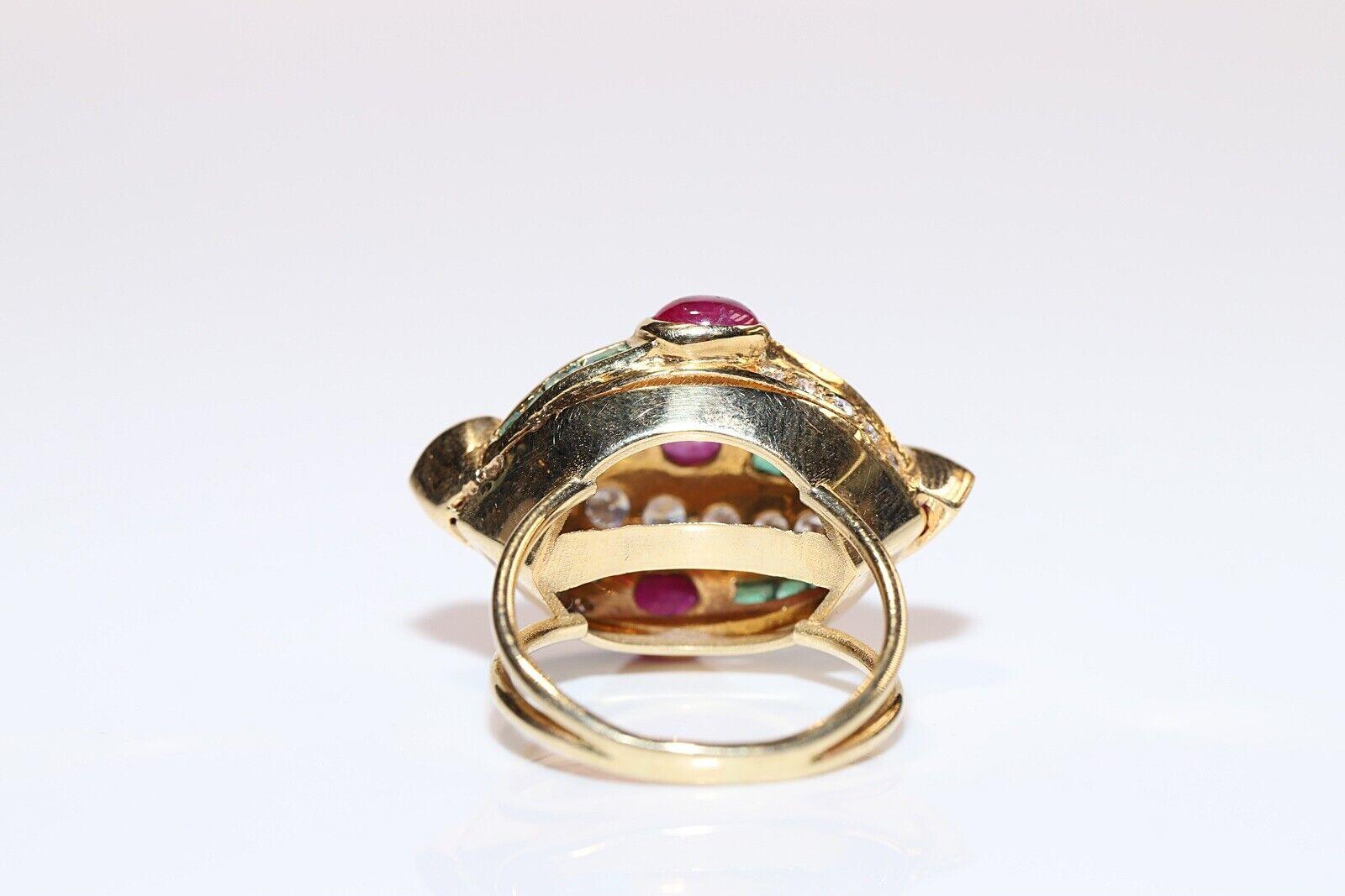 Vintage Circa 1990s 18k Gold Natural Diamond And Emerald And Ruby Ring  For Sale 2
