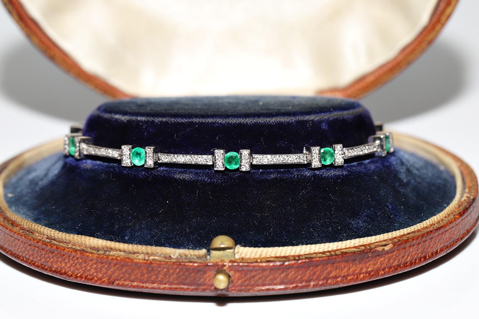 Taille brillant Vintage Circa 1990 Bracelet en or 18k orné de diamants naturels et d'émeraudes en vente