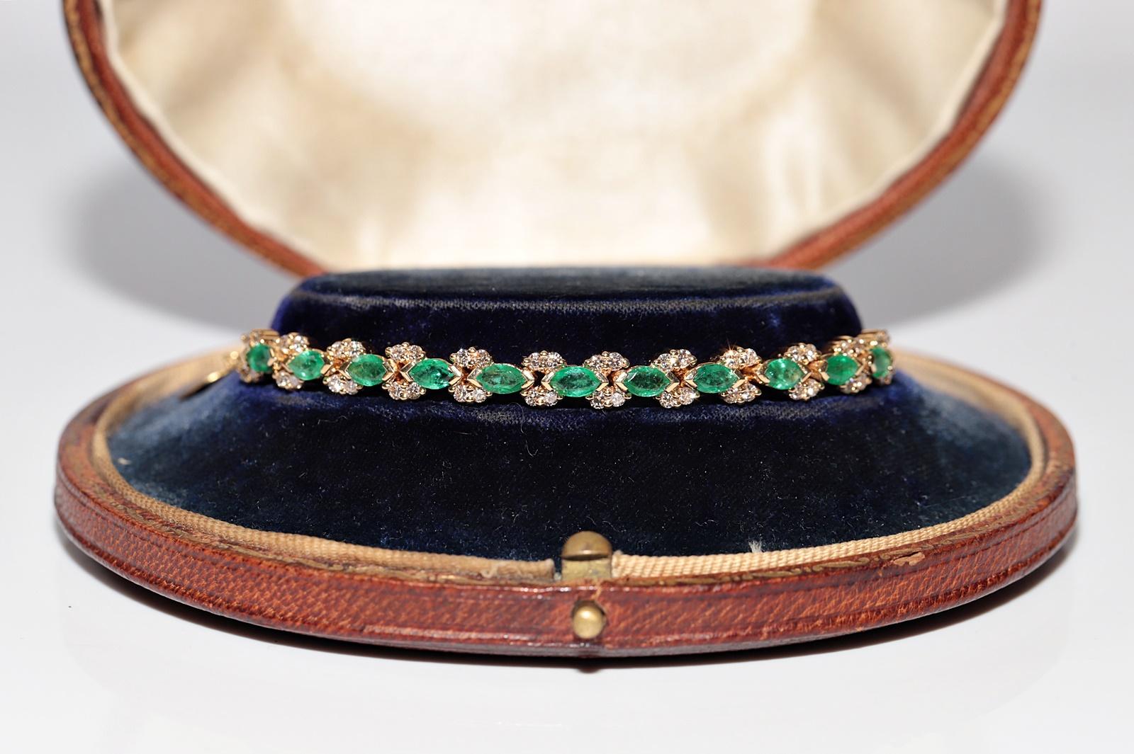 Vintage Circa 1990s 18k Gold Natural Diamond And Emerald Decorated Bracelet For Sale 1