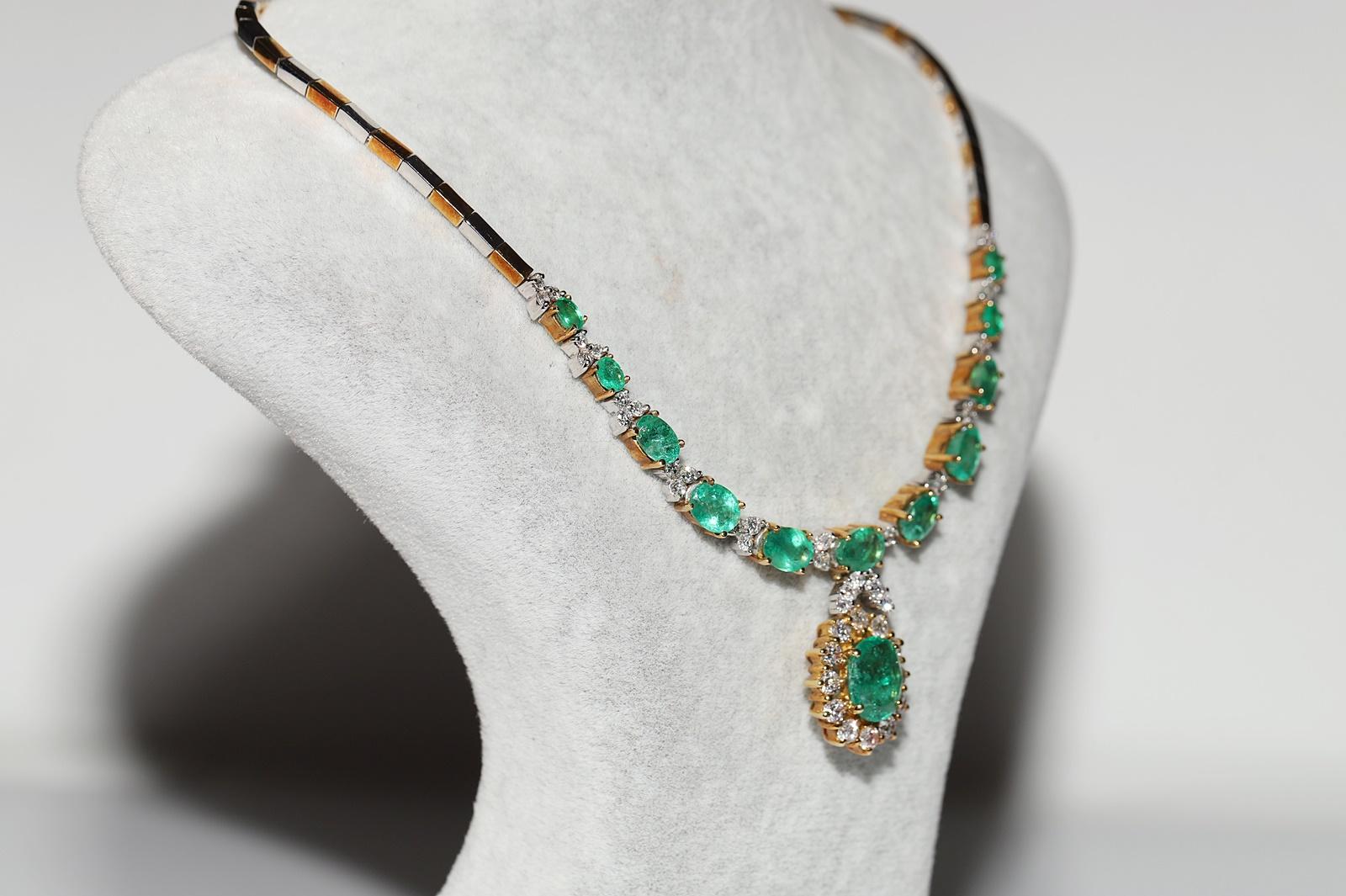 Vintage Circa 1990s 18k Gold Natural Diamond And Emerald Decorated Necklace In Good Condition For Sale In Fatih/İstanbul, 34