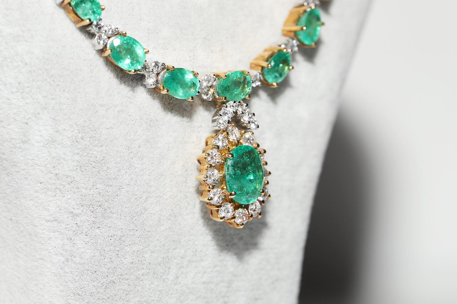 Women's Vintage Circa 1990s 18k Gold Natural Diamond And Emerald Decorated Necklace For Sale