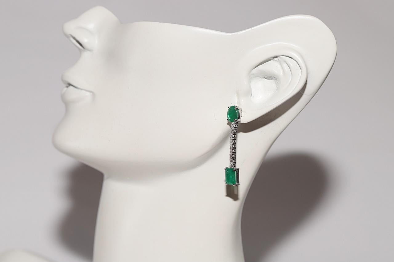 Vintage Circa 1990s 18k Gold Natural Diamond And Emerald Drop Earring 2