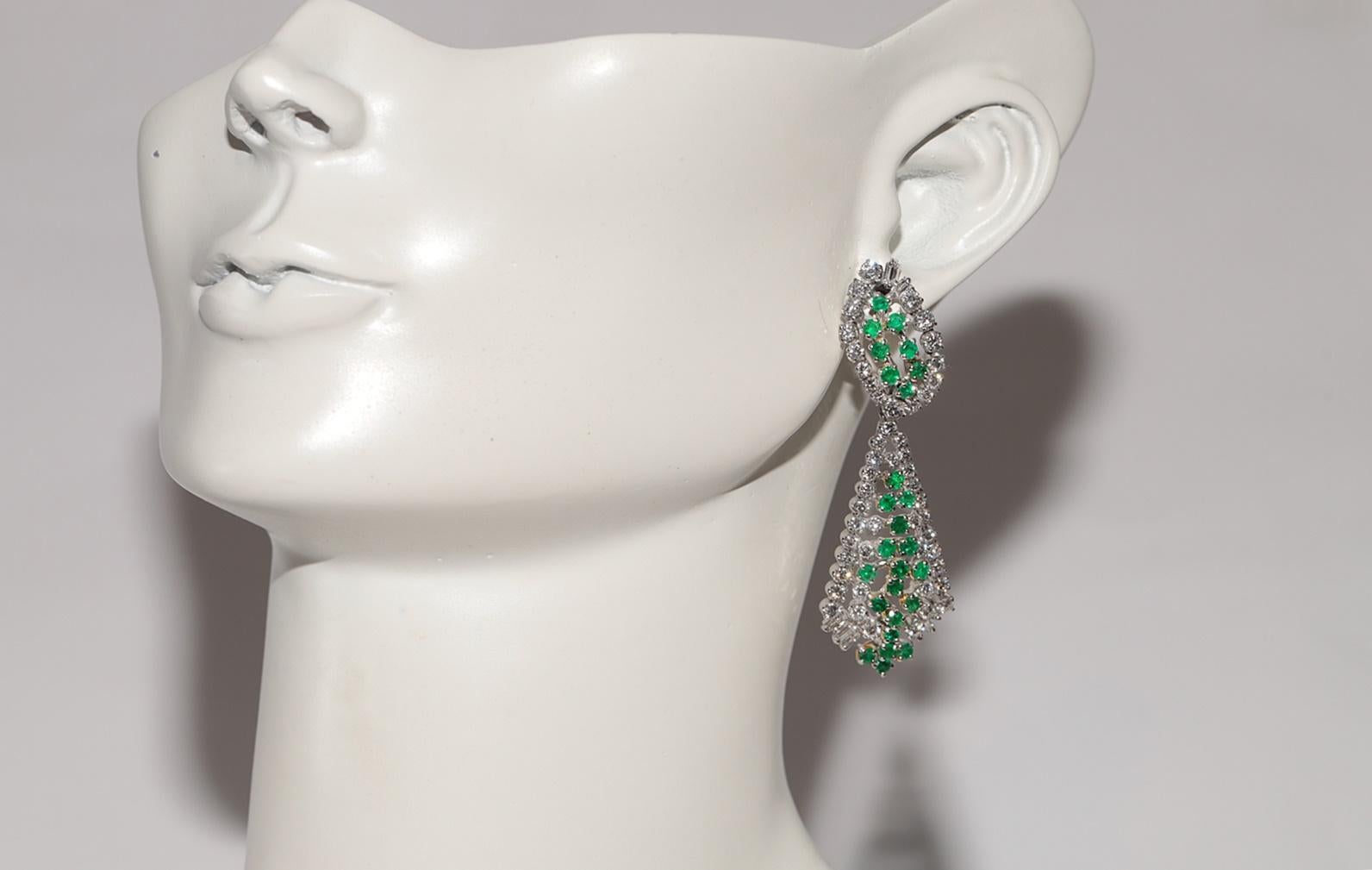 Orecchini forti in oro 18k con diamanti naturali e smeraldi, CIRCA 1990 in vendita 10