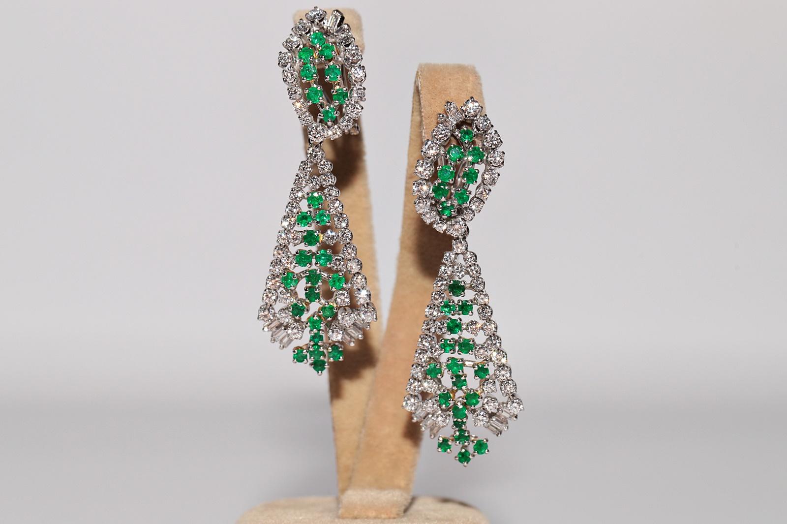 Rétro Orecchini forti in oro 18k con diamanti naturali e smeraldi, CIRCA 1990 in vendita