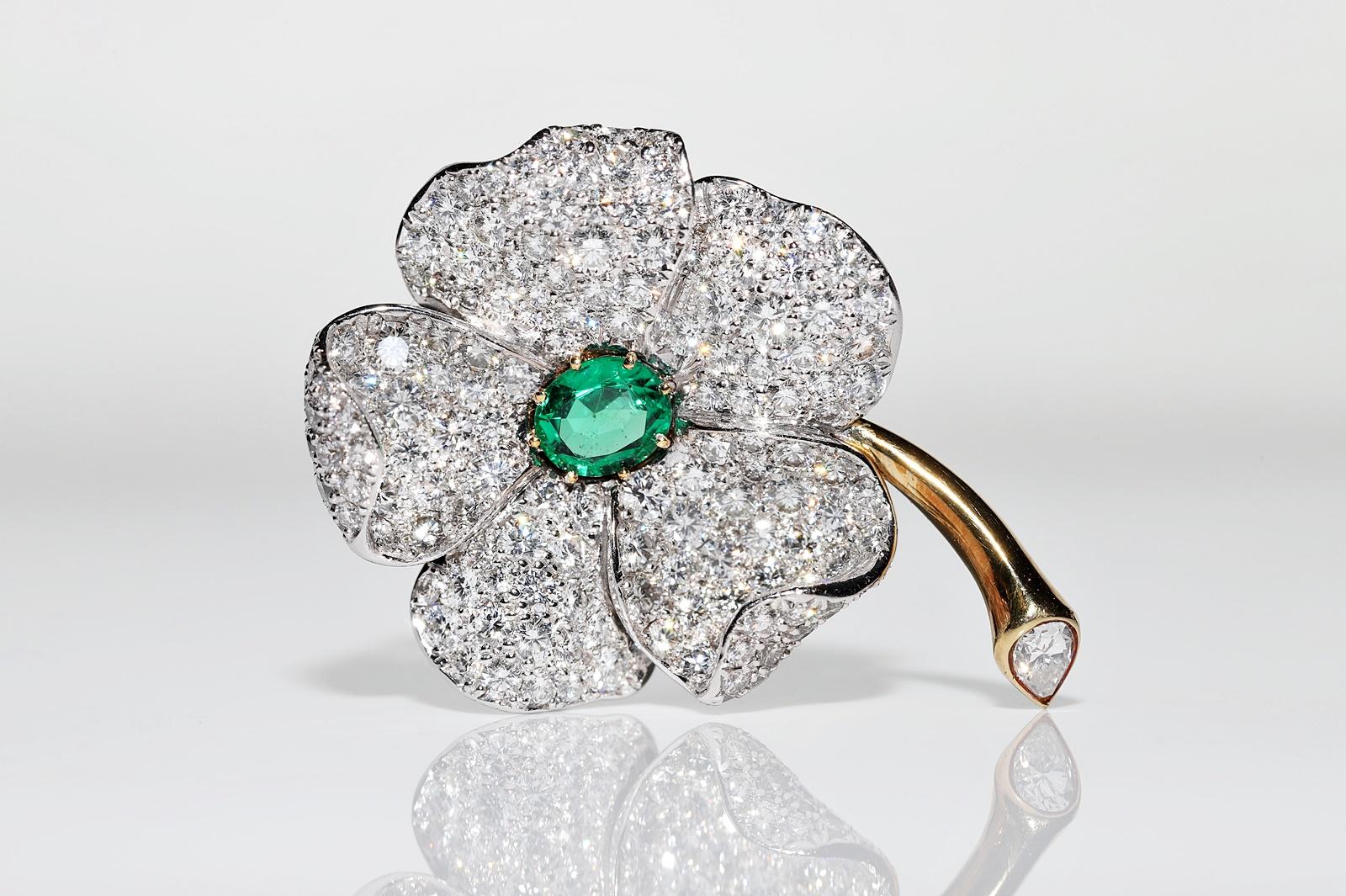 Retro Vintage Circa 1990s 18k Gold Natural Diamond And Emerald Flowers Brooch  For Sale