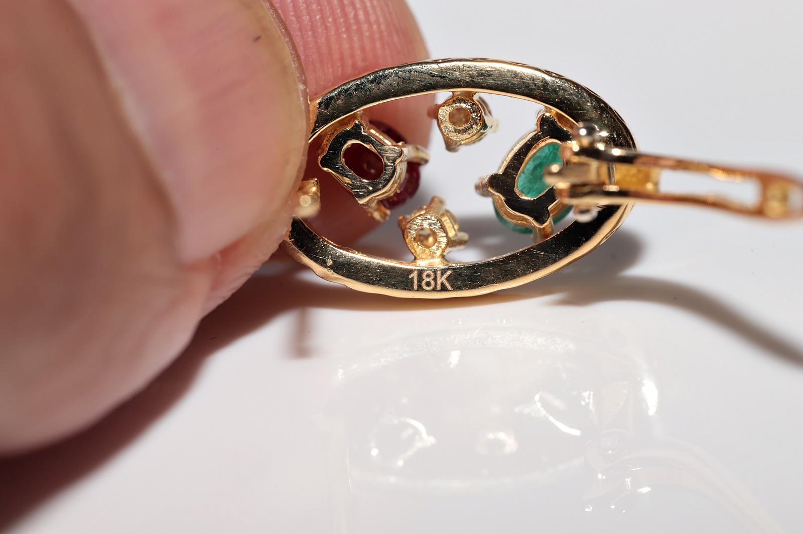 Vintage Circa 1990er Jahre 18k Gold natürlicher Diamant und Smaragd  Rubin-Ohrring im Angebot 5