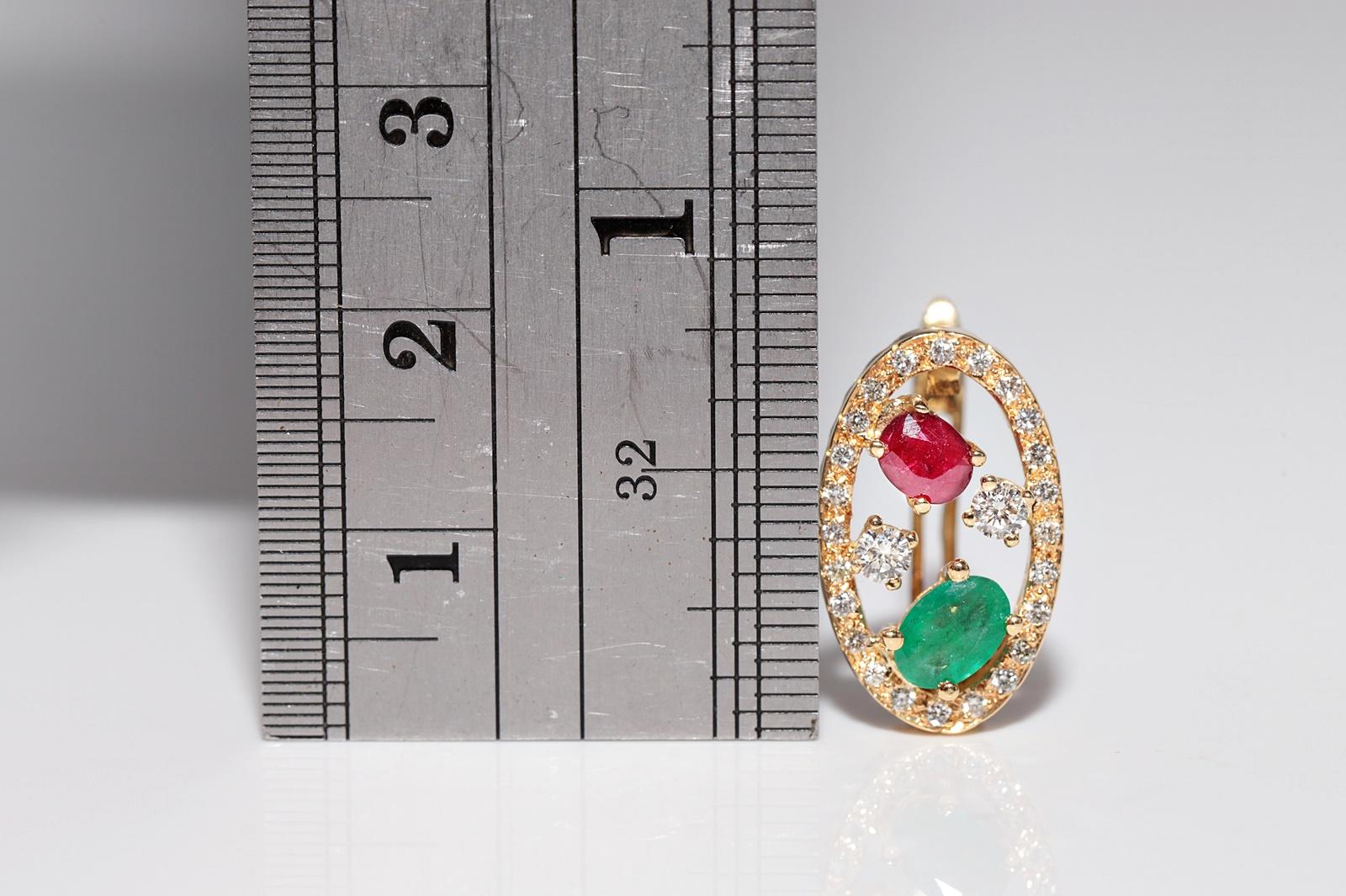 Vintage Circa 1990er Jahre 18k Gold natürlicher Diamant und Smaragd  Rubin-Ohrring im Angebot 7