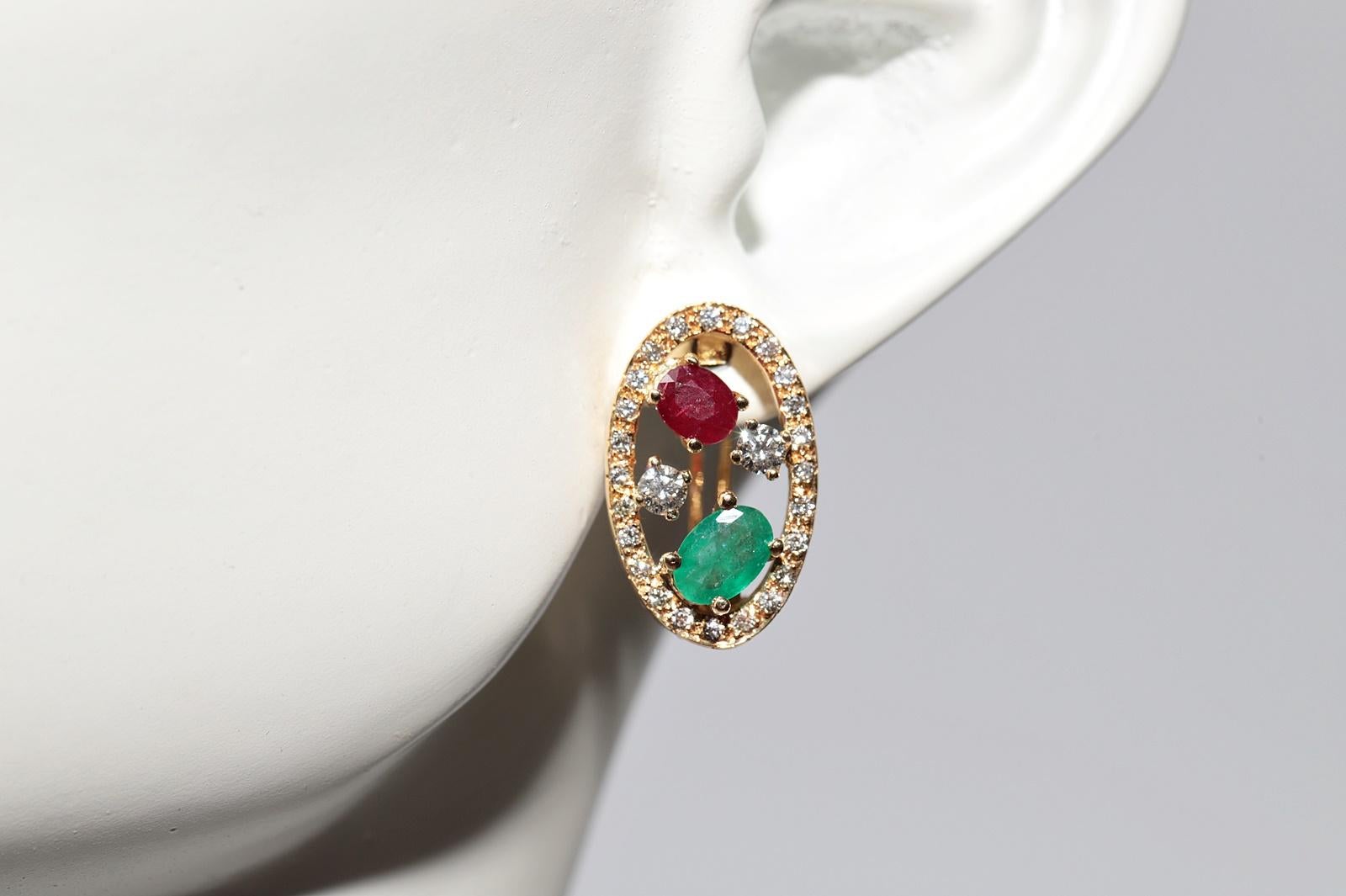 Vintage Circa 1990er Jahre 18k Gold natürlicher Diamant und Smaragd  Rubin-Ohrring im Angebot 12