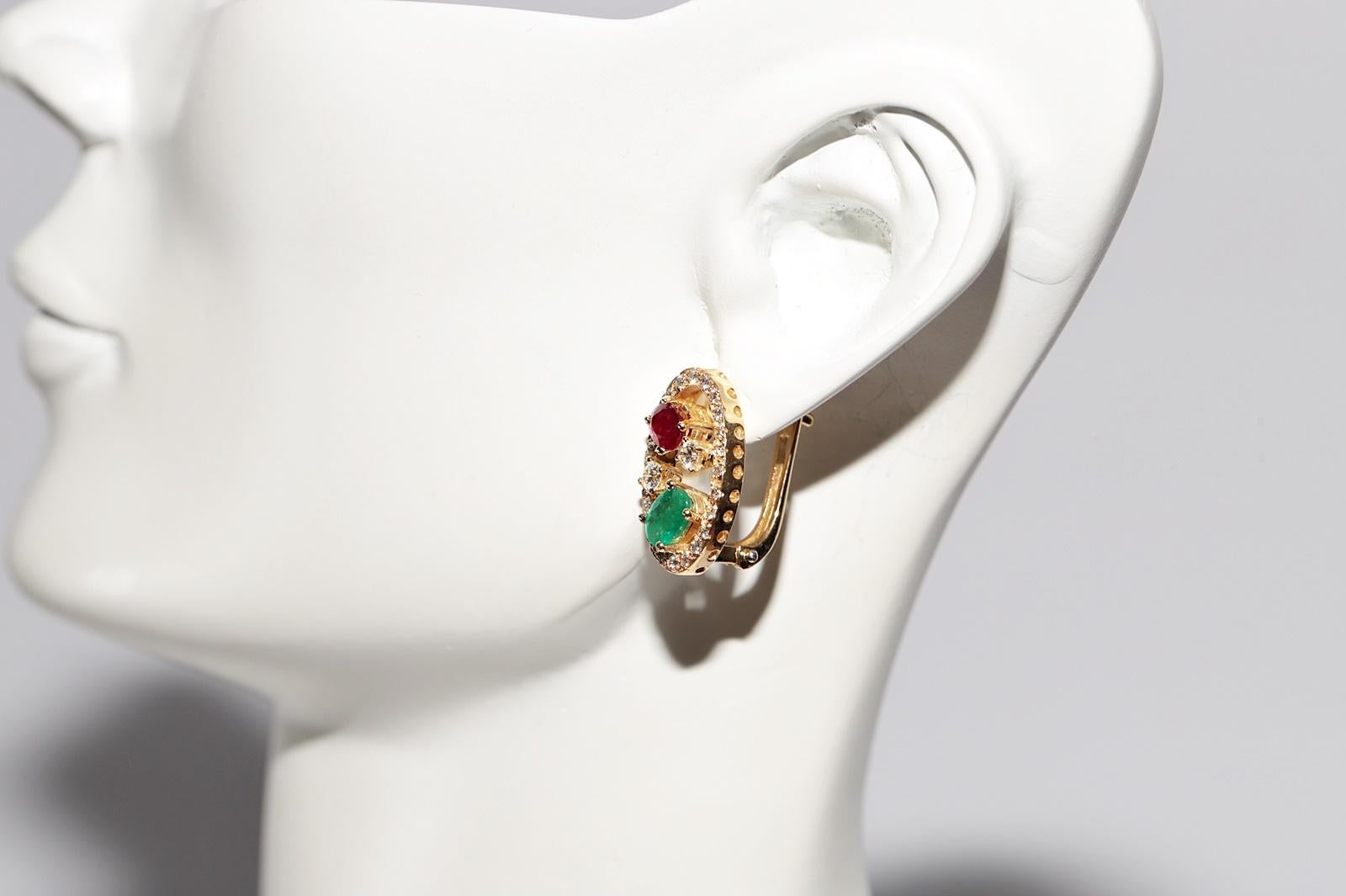 Vintage Circa 1990er Jahre 18k Gold natürlicher Diamant und Smaragd  Rubin-Ohrring im Angebot 13