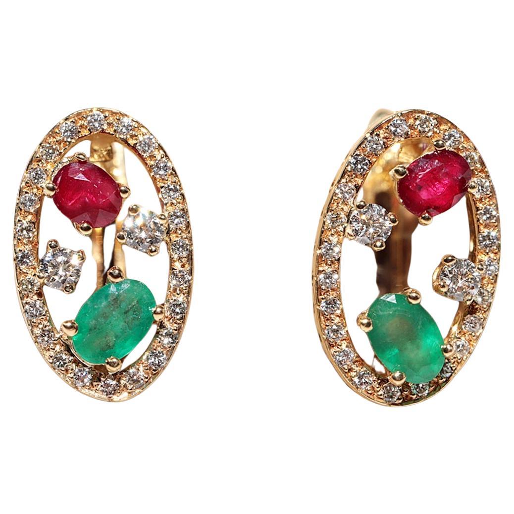 Vintage des années 1990, or 18 carats, diamant naturel et émeraude  Boucle d'oreille rubis