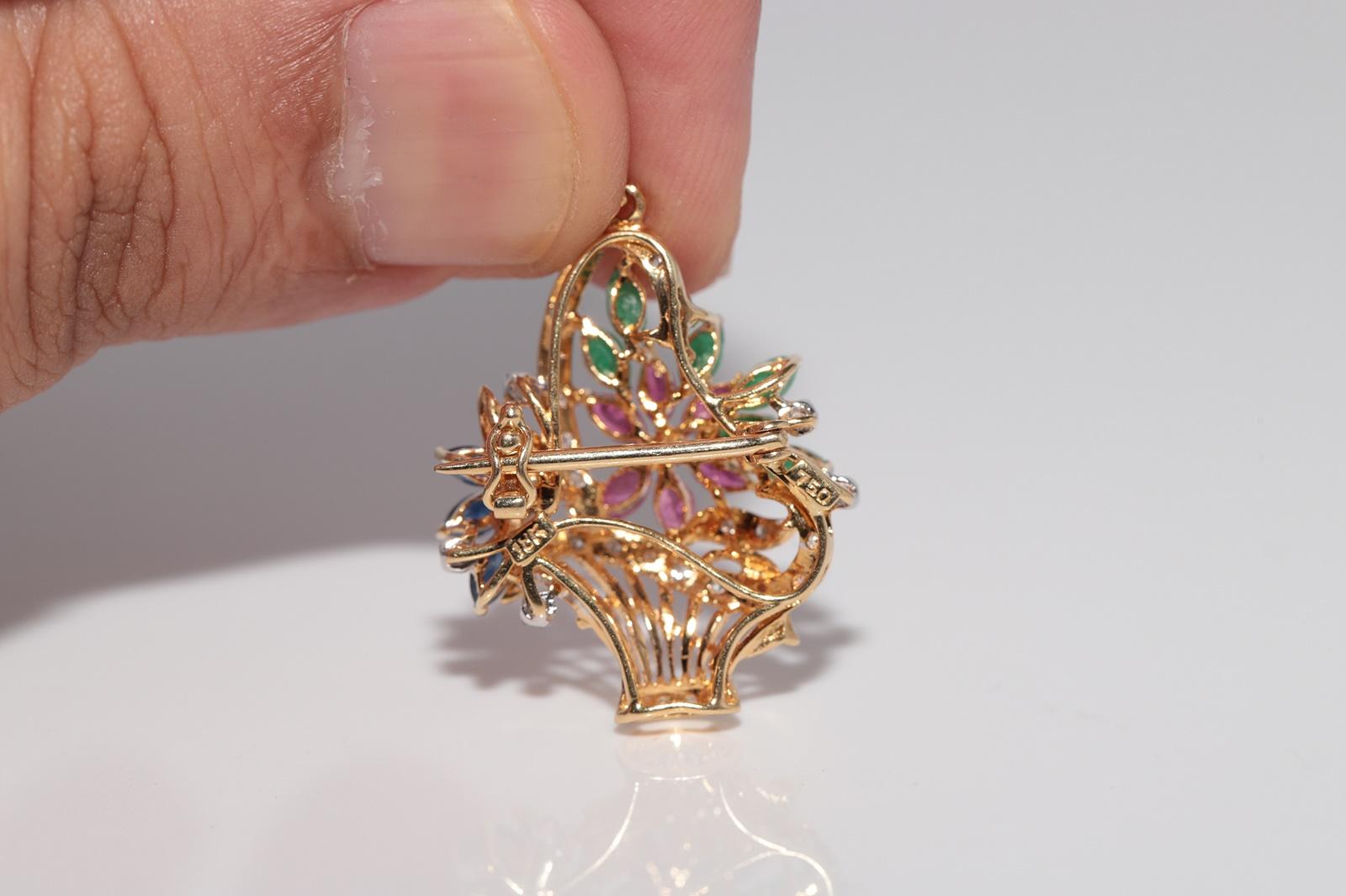 Vintage Circa 1990s 18k Gold Natural Diamond And Emerald Ruby Sapphire Pendant In Good Condition For Sale In Fatih/İstanbul, 34