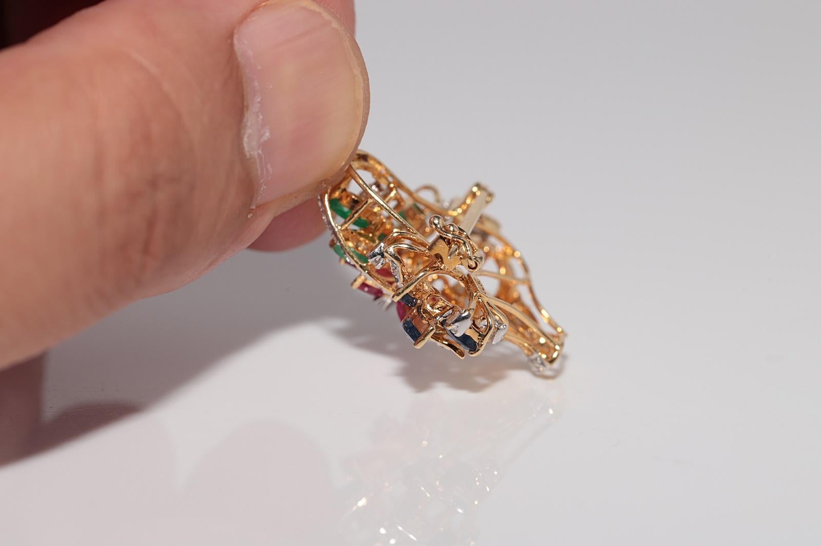 Vintage Circa 1990s 18k Gold Natural Diamond And Emerald Ruby Sapphire Pendant For Sale 2