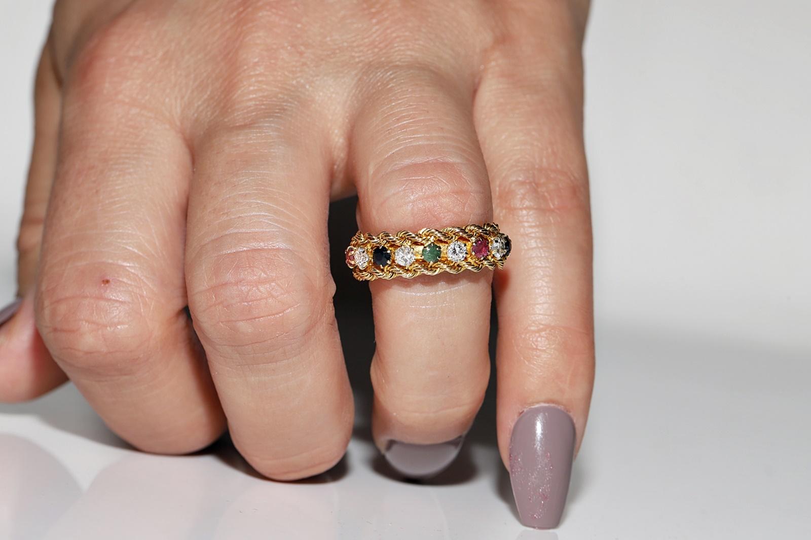 Vintage Circa 1990s 18k Gold Natural Diamond And Emerald Ruby Sapphire Ring For Sale 7
