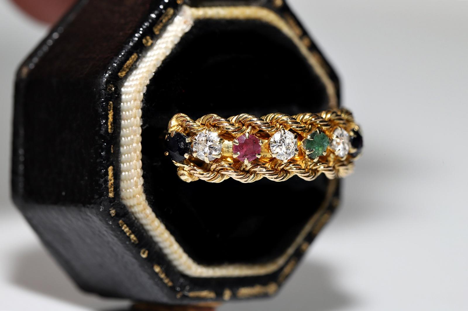Retro Vintage Circa 1990s 18k Gold Natural Diamond And Emerald Ruby Sapphire Ring