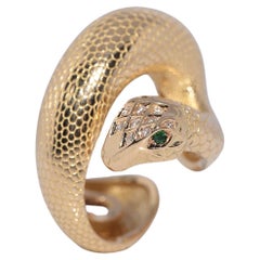 Vintage CIRCA 1990s 18k Gold Natürlicher Diamant und Smaragd Schlange Starker Ring