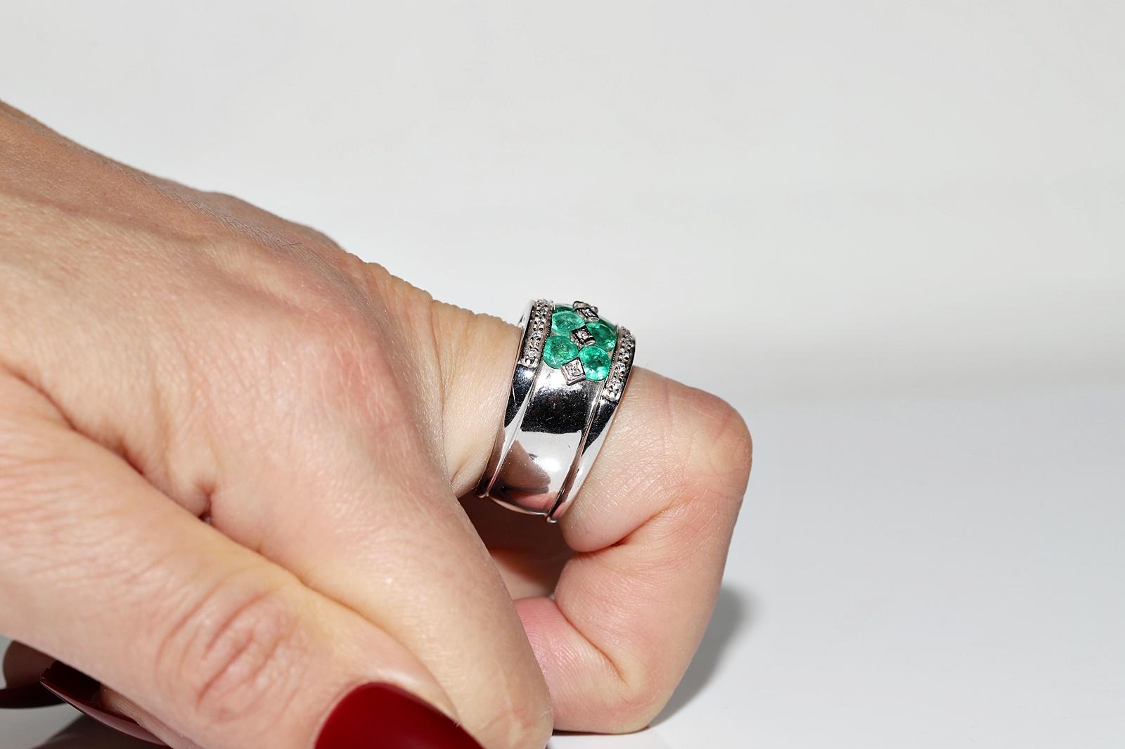 Taille brillant Vintage des années 1990, or 18 carats, diamant naturel et émeraude  Anneau solide en vente